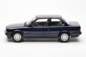 BMW 325i E30 Blau Metallic Norev 1:18 183201 Metall – Bild 3 von 6