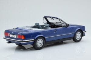 BMW 325i E30 Cabriolet Blau MCG 1:18 MCG18381 Metall – Bild 2 von 5