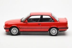 BMW 325i E30 Rot Norev 1:18 183202 Metall – Bild 3 von 6