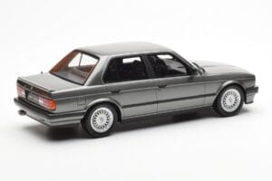 BMW 325i E30 Limousine Dolphin Grau Otto 1:18 OT819 Resin – Bild 2 von 6