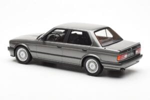 BMW 325i E30 Limousine Dolphin Grau Otto 1:18 OT819 Resin – Bild 5 von 6