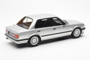BMW 325i E30 Silber Otto 1:18 OT912 Resin – Bild 2 von 6