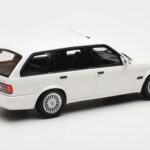 BMW 325i E30 Touring M Package Weiss Otto 1:18 - image 2 of 5