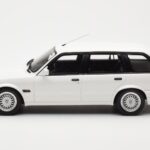 BMW 325i E30 Touring M Package Weiss Otto 1:18 - image 3 of 5