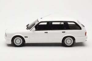 BMW 325i E30 Touring M Package Weiss Otto 1:18 OT238 Resin – Bild 3 von 5