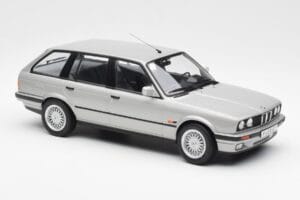 BMW 325i E30 Touring Silber Norev 1:18 183216 Metall – Bild 4 von 6