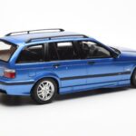BMW 328i E36 Touring M Package Blau Otto 1:18 - image 2 of 6
