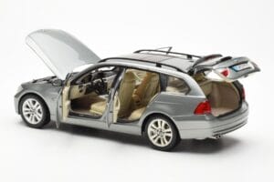 BMW 330i E91 Touring Grau Metallic Kyosho 1:18 80430394359 Metall – Bild 5 von 8