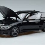 BMW 330i G20 Schwarz Metallic Norev 1:18 183277 Metall - image 2 of 7