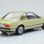 BMW 628 CSi E24 Hellgrün MCG 1:18 - image 2 of 5
