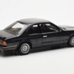BMW 635 CSi E24 Diamant Schwarz Metallic AUTOart 1:18 - image 3 of 8