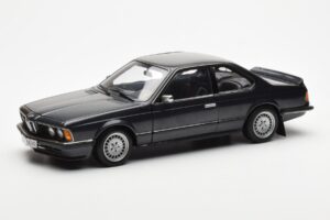 BMW 635 CSi E24 Diamant Schwarz Metallic AUTOart 1:18