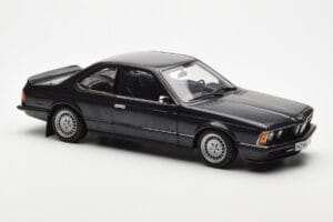 BMW 635 CSi E24 Diamant Schwarz Metallic AUTOart 1:18 70521 Metall – Bild 6 von 8