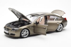 BMW 650i F06 Gran Coupe Frozen Bronze Metallic Paragon 1:18 80432218742 Metall – Bild 2 von 8