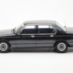 BMW 733i E23 Schwarz Metallic KK-Scale 1:18 - image 3 of 6