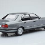 BMW 7 Series E32 740i Silber MCG 1:18 MCG18161 Metall - image 2 of 5