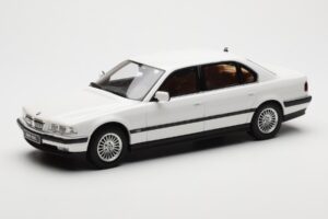 BMW 750iL E38 Asia Exclusive Weiss Otto 1:18