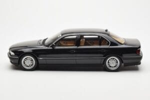 BMW 750iL E38 Schwarz Otto 1:18 OT609 Resin – Bild 3 von 6