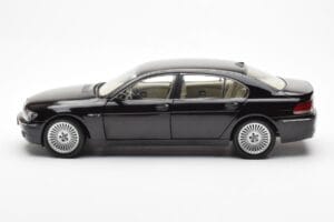BMW 760Li E66 Schwarz Kyosho 1:18 08572BK Metall – Bild 4 von 9