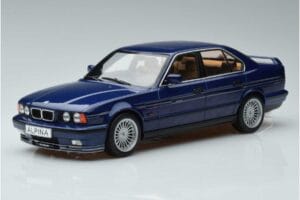 BMW Alpina B10 4.6 E34 Blau MCG 1:18 MCG18230 Metall