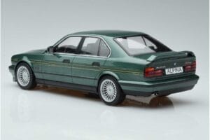 BMW Alpina B10 4.6 E34 Grün MCG 1:18 MCG18229 Metall – Bild 5 von 6