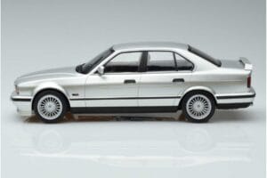 BMW Alpina B10 4.6 E34 Silber MCG 1:18 MCG18231 Metall – Bild 3 von 5