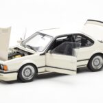 BMW M635 CSi E24 Weiss Dealer Edition AUTOart 1:18 - image 2 of 8