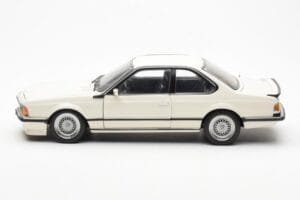 BMW M635 CSi E24 Weiss Dealer Edition AUTOart 1:18 80430145829 Metall – Bild 4 von 8