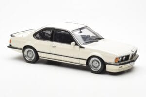 BMW M635 CSi E24 Weiss Dealer Edition AUTOart 1:18 80430145829 Metall – Bild 6 von 8
