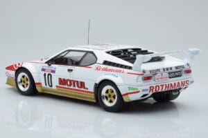 BMW M1 Motul #10 B. Darniche / A. Mahe Rally Tour de Corse 1982 IXO 1:18 18RMC114 Metall – Bild 5 von 6
