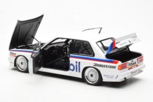 BMW M3 E30 #5 P. Brock Mobil ATCC 1988 AUTOart 1:18 88845 Metall – Bild 5 von 8