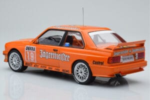 BMW M3 E30 Jagermeister #19 A. Hahne DTM Nurburgring 1992 IXO 1:18 18RMC082A Metall – Bild 5 von 6