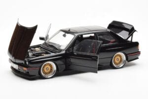 BMW M3 E30 Sport Evolution Schwarz Custom Wheels AUTOart 1:18 70562 Metall – Bild 2 von 8
