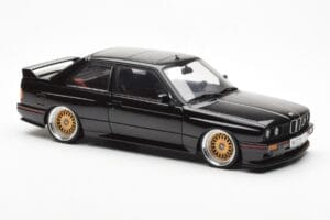 BMW M3 E30 Sport Evolution Schwarz Custom Wheels AUTOart 1:18 70562 Metall – Bild 6 von 8