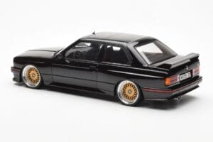 BMW M3 E30 Sport Evolution Schwarz Custom Wheels AUTOart 1:18 70562 Metall – Bild 7 von 8