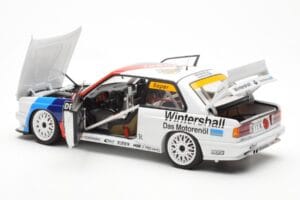 BMW M3 E30 #11 S. Soper Warsteiner DTM 1991 AUTOart 1:18 89146 Metall – Bild 5 von 8