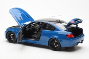 BMW M3 E92 Laguna Seca Blue Kyosho 1:18 08734LBL Metall – Bild 5 von 8
