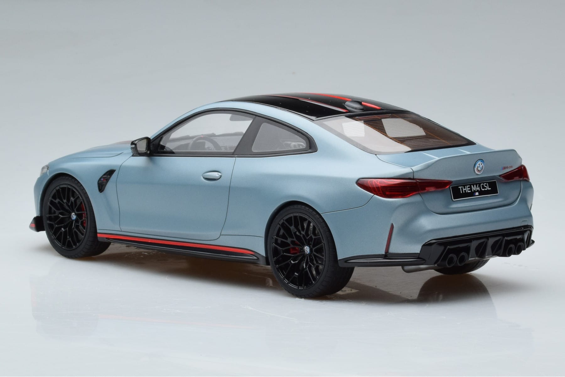 BMW M4 CSL G82 Grau GT Spirit 1:18 GT427 Resin – Bild 5 von 8