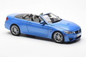 BMW M4 F83 Cabriolet Yas Marina Blau Paragon 1:18 80432339612 Metall – Bild 6 von 8