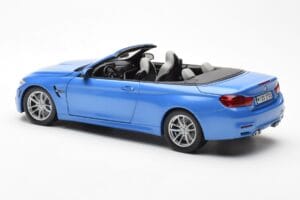 BMW M4 F83 Cabriolet Yas Marina Blau Paragon 1:18 80432339612 Metall – Bild 7 von 8