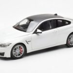 BMW M4 F82 Frozen Brilliant Weiss Paragon 1:18