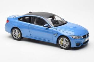 BMW M4 F82 Yas Marina Blau Paragon 1:18 PA-97102 Metall – Bild 6 von 8