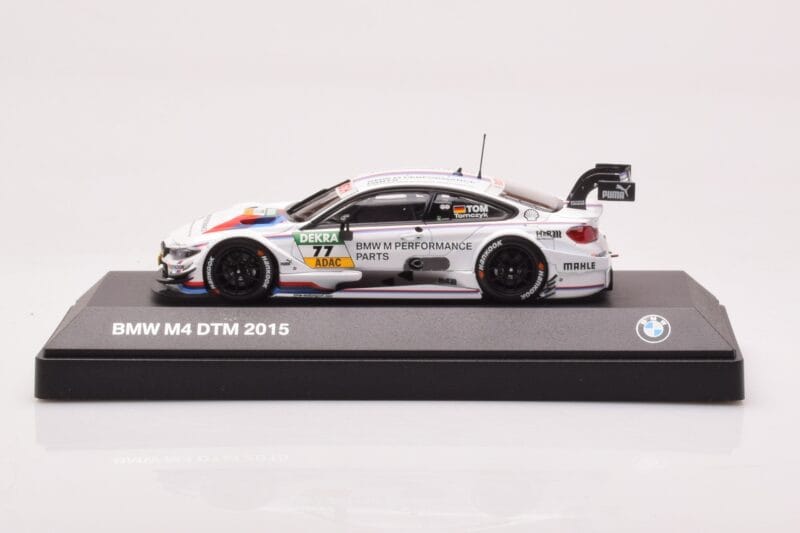 BMW M4 F82 #77 M. Tomczyk BMW M Performance Parts DTM 2015 Minichamps 1:43