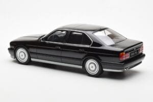 BMW M5 E34 Schwarz Otto 1:18 OT690 Resin – Bild 5 von 6