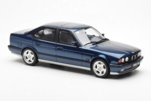 BMW M5 E34 Blau Metallic Otto 1:18 OT576 Resin – Bild 4 von 6