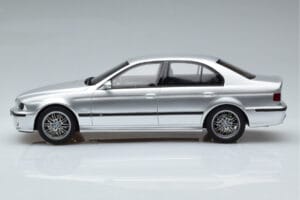 BMW M5 E39 Silber Otto 1:18 OT747B Resin – Bild 3 von 7