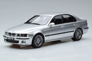 BMW M5 E39 Silber Otto 1:18