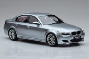 BMW M5 E60 Silber Otto 1:18 OT426 Resin – Bild 4 von 6