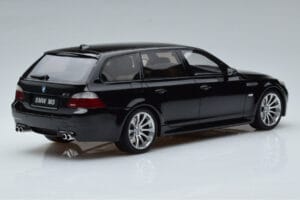 BMW M5 E61 Touring Schwarz Otto 1:18 OT1020 Resin – Bild 2 von 6