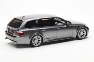 BMW M5 E61 Touring Grau Otto 1:18 OT189 Resin – Bild 2 von 6